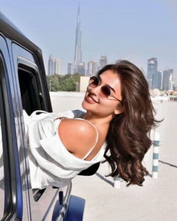 Eleen Suleiman Splendid Car Photoshoot